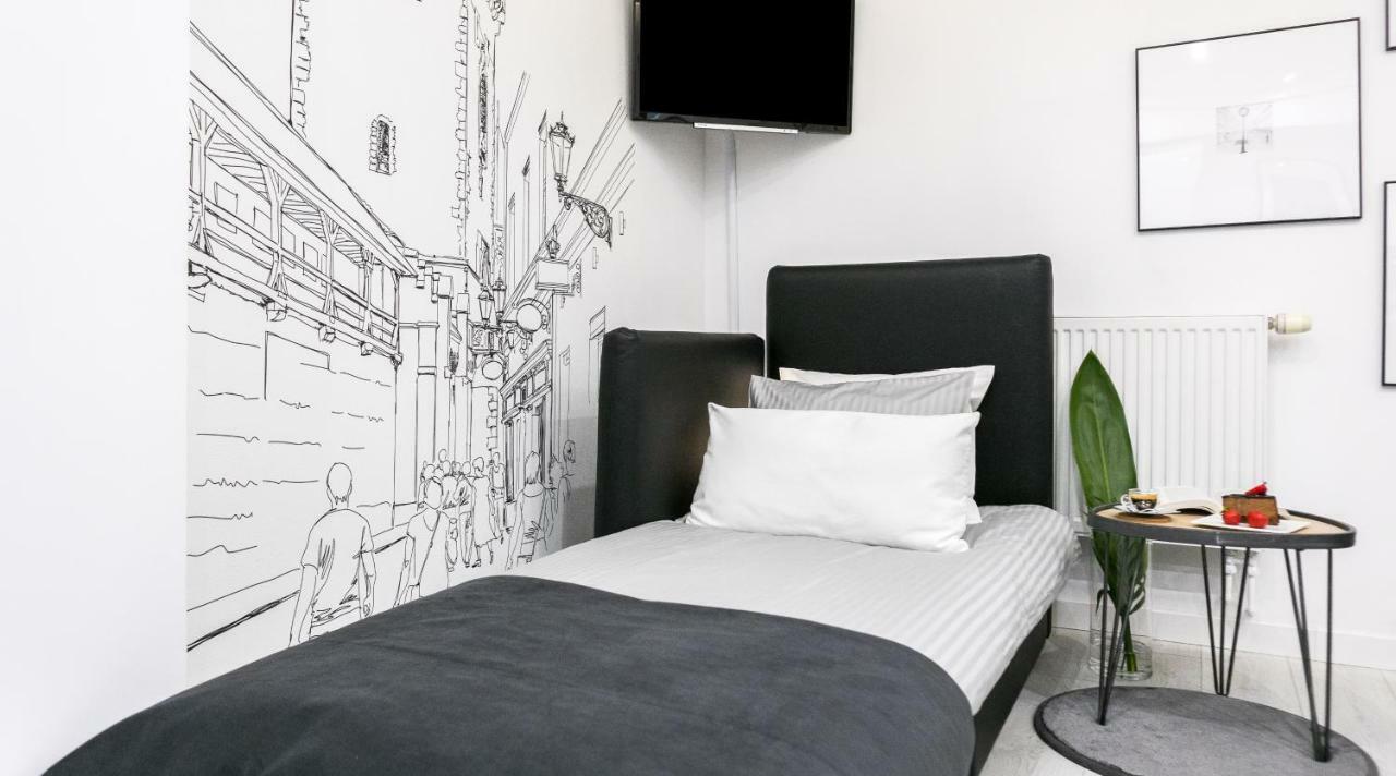 Terminal Krakow - Studio Apartments Next To The Main Square Exteriör bild